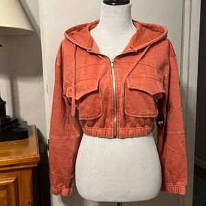Jolie & Joy S cropped top salmon color with zipper and pockets NWT